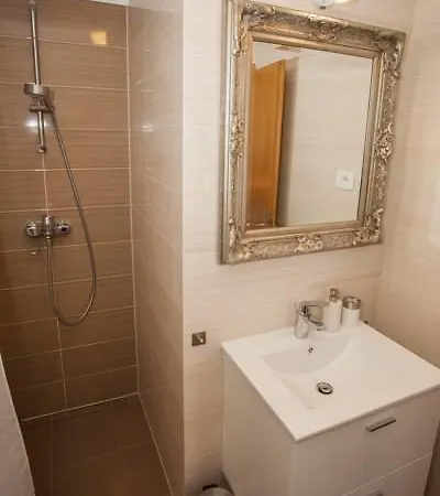 招待所 Blaga Rooms&apartments 苏佩塔尔